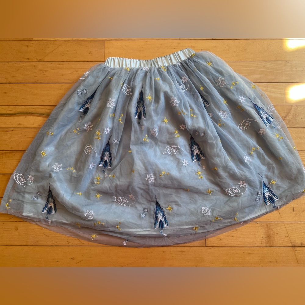 Hanna Andresson w/ Disney Elsa Skirt